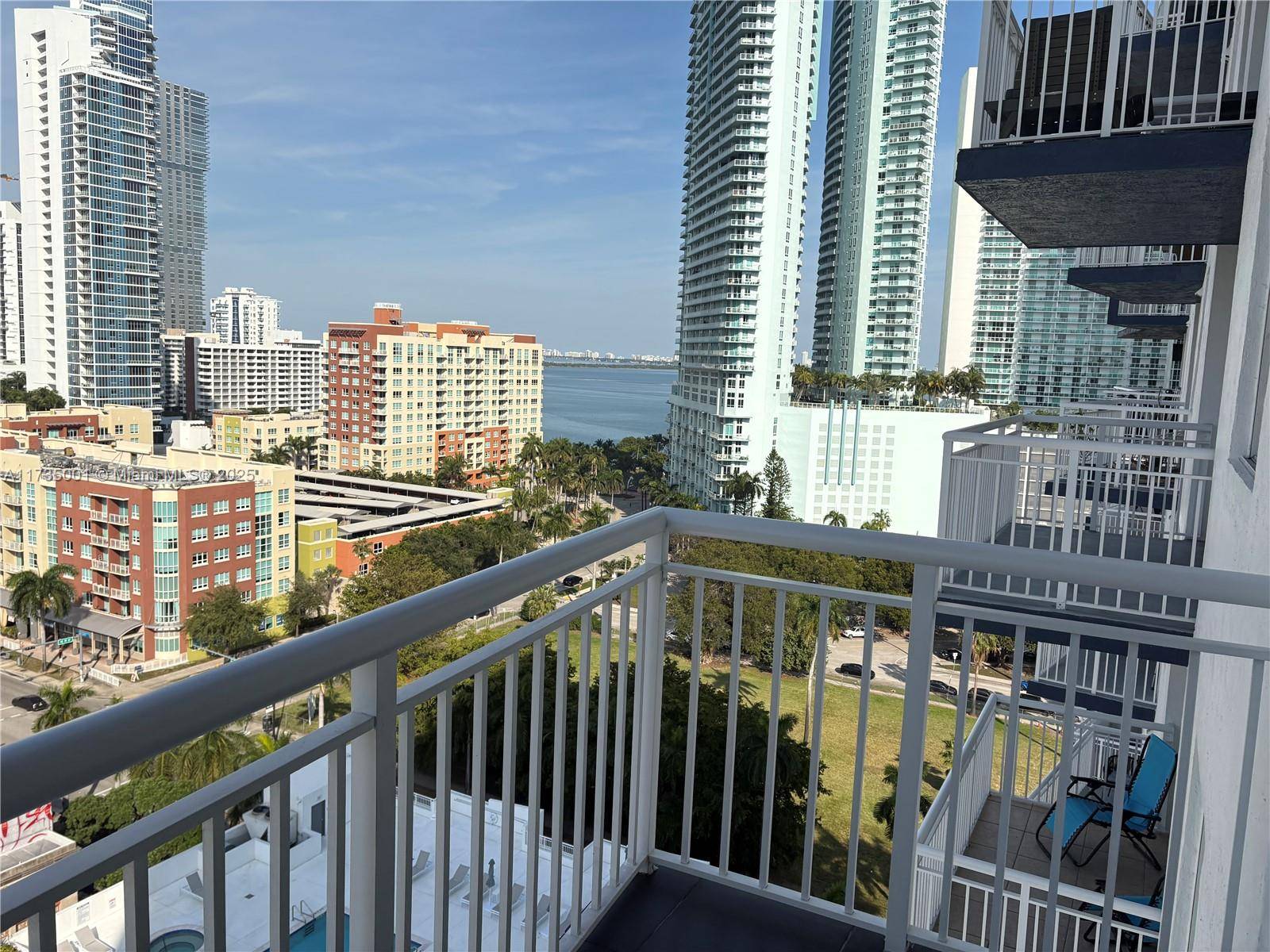 BEAUTIFUL 1 BEDROOM 1 BATH WITH GREAT SKYLINE VIEWS FROM THE 16TH FLOOR IN THE HEART OF EDGEWATER ON 18TH ST amp ; BISCAYNE BLVD.