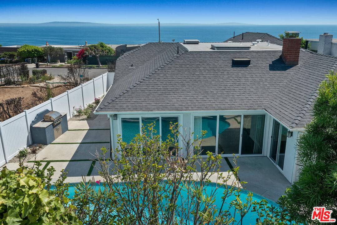18133 Wakecrest Dr 4BR Malibu La