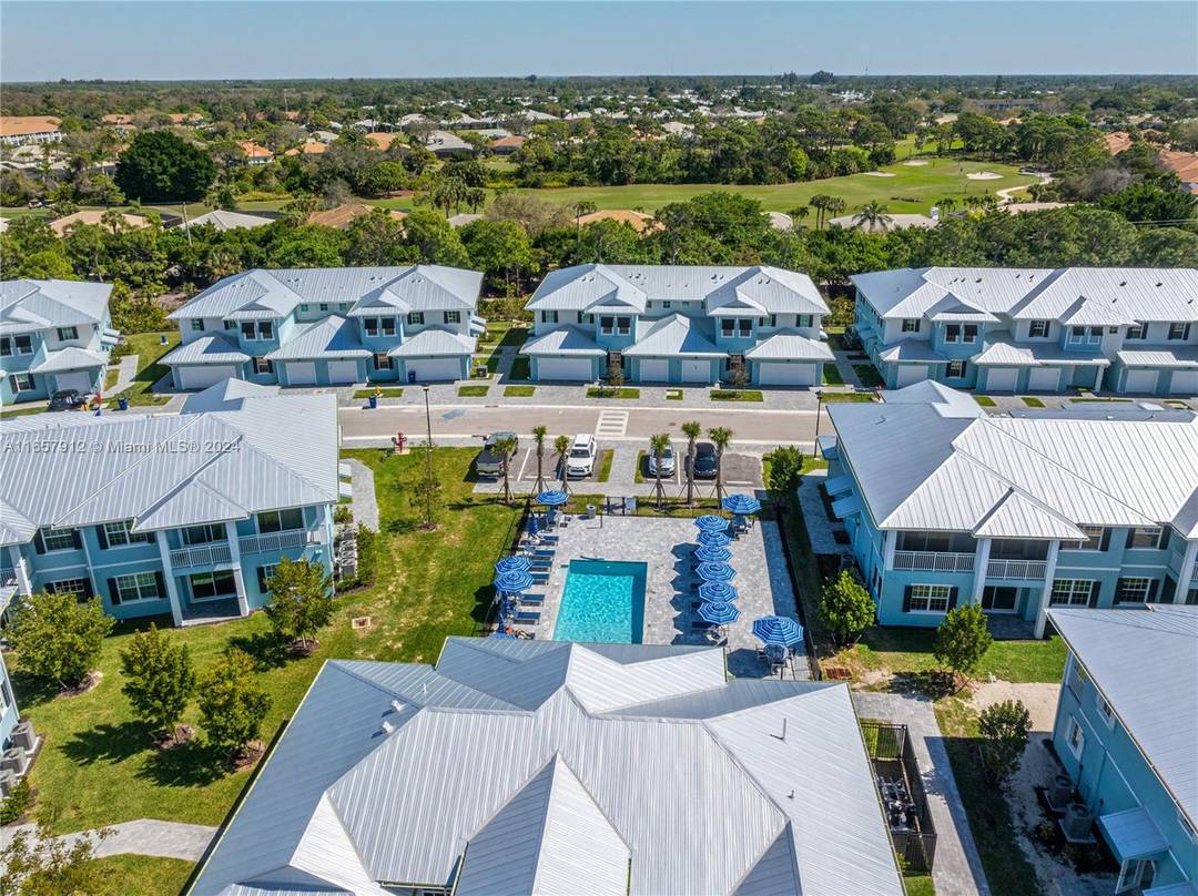 VILLA MAR BONITA BEACH is a Brand New Carriage Home Community 1 mile north of Bonita Beach Road, right off US 41 and only 4 miles to Barefoot Beach.