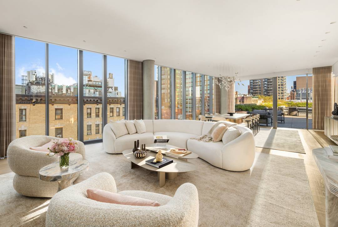 TADAO ANDO S 152 ELIZABETH STREET THE PENTHOUSE Masterful design and modern luxury are exquisitely embodied at the 4 bedroom, 4.