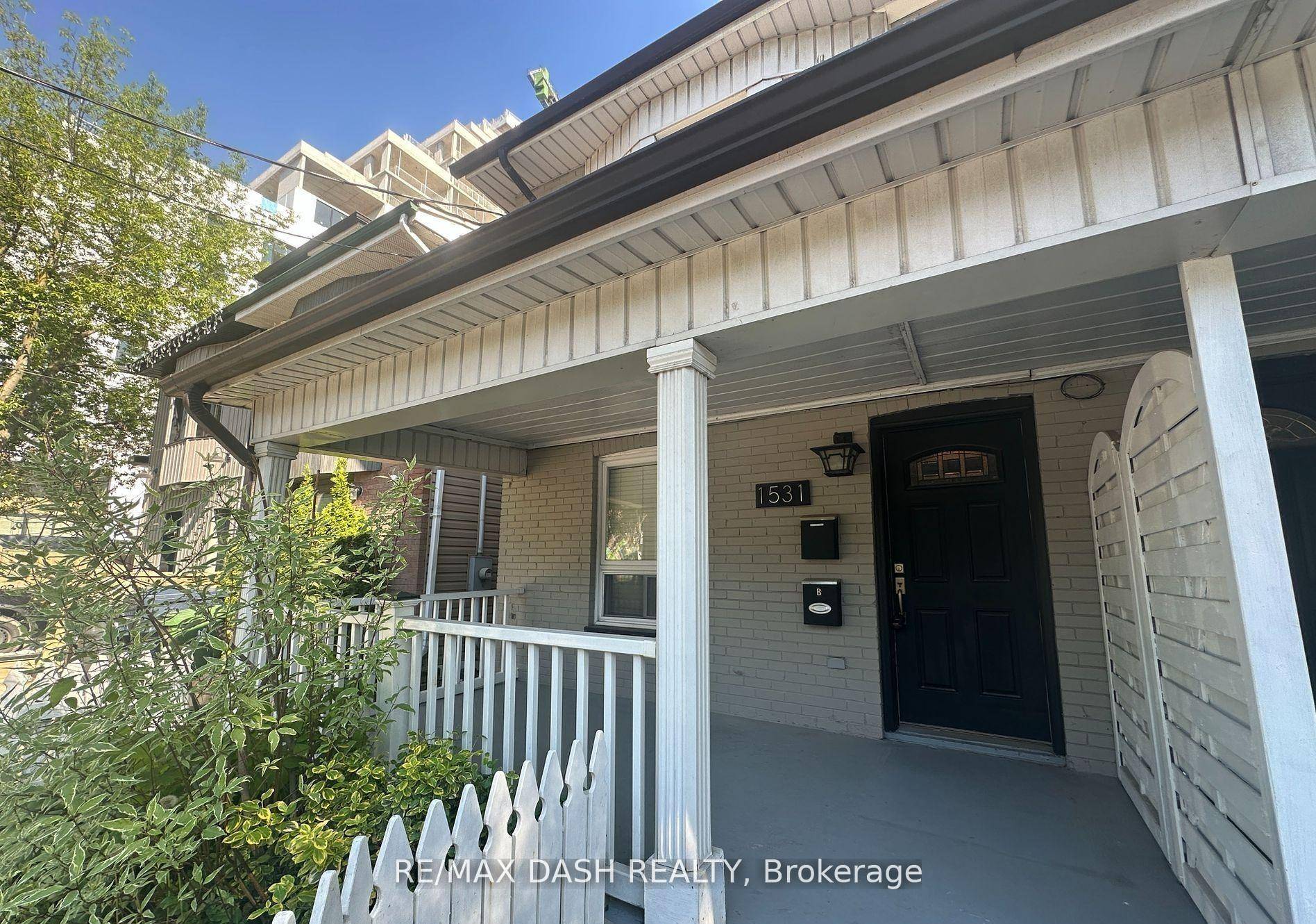 Spacious Unit Featuring A Large Front Window, Gas Fireplace, Hardwood Floors, And Updated Kitchen With Full Size Appliances, Breakfast Bar, Built In Desk, And Walkout To A Private Sun Filled ...