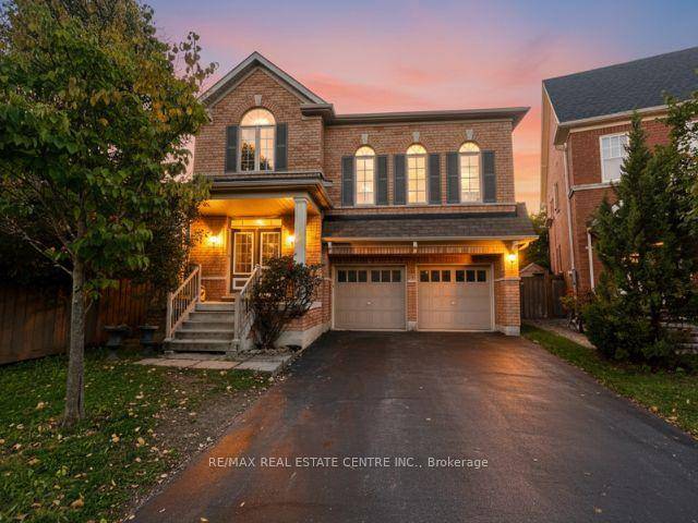 Welcome to this beautiful 4 bedroom, 3 bath detached brick home offering over 2, 567 Sq Ft of living space in one of Milton's most desirable neighbourhoods Scott !