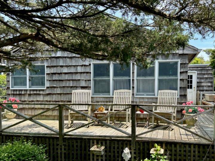 Escape to your own private piece of Paradise !