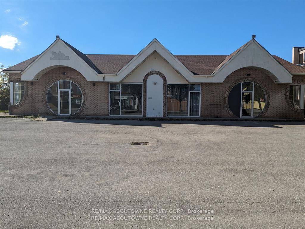 Downtown Mixed Use Centre zoned investment property in Welland, Ontario.