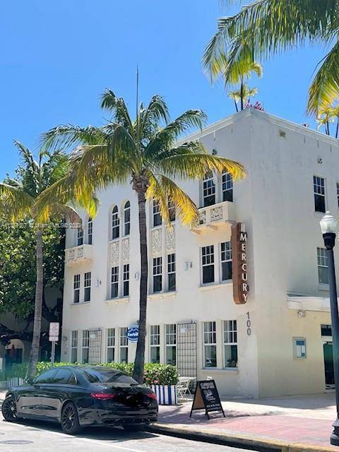 SHORT TERM rental studio unit in a trendy boutique condo hotel building in South of Fifth SoFi, Miami Beach.