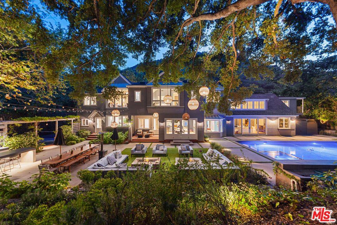 2600 Mandeville Canyon Rd 8BR Brentwood La