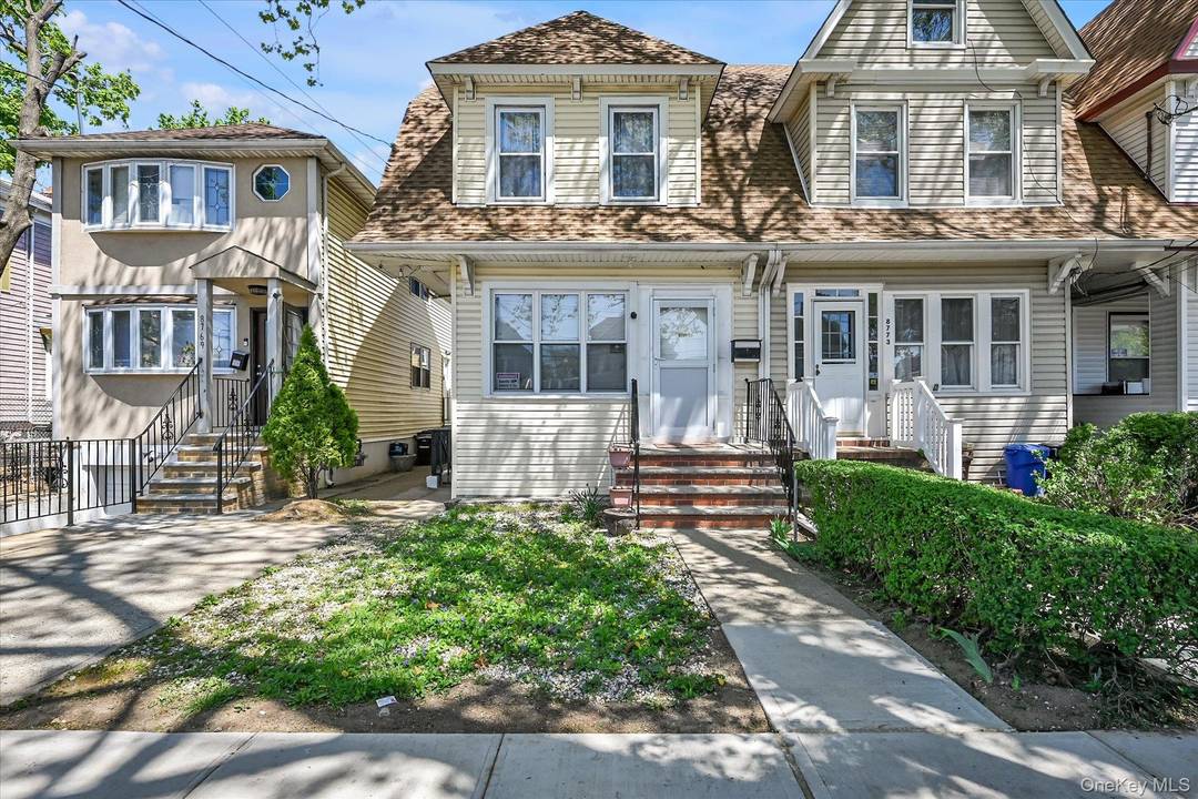 Welcome to a grand and spacious single family home nestled in the heart of Richmond Hill, Queens.