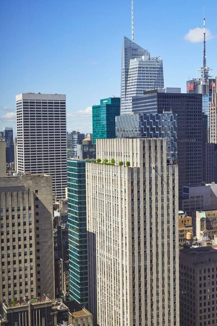 This stunning 1, 790 square foot apartment is situated in one of the most desirable condominiums along Fifth Avenue, right in the heart of Manhattan, offering breathtaking views of Central ...