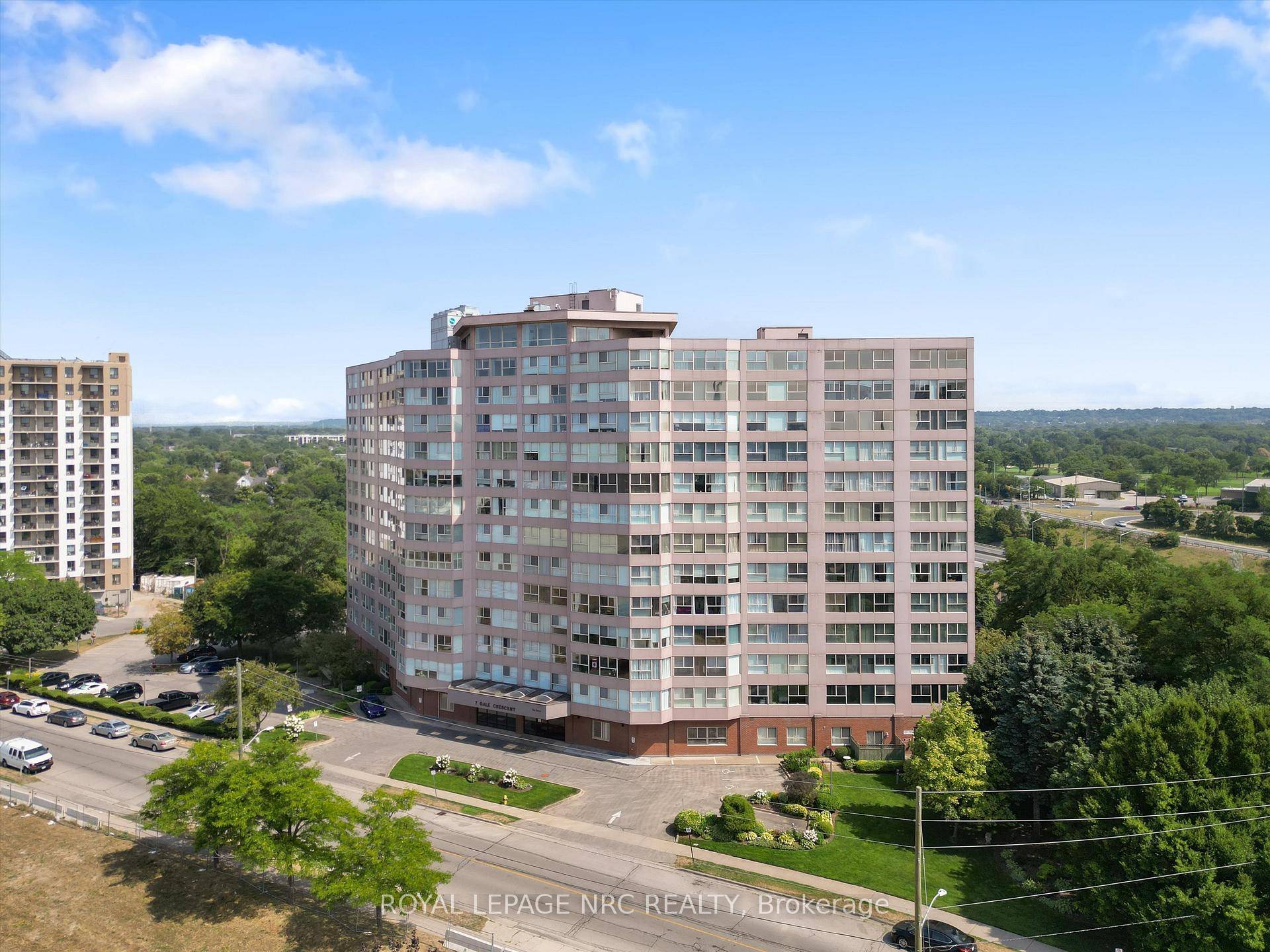 Welcome to the Condo lifestyle at Mill Run !