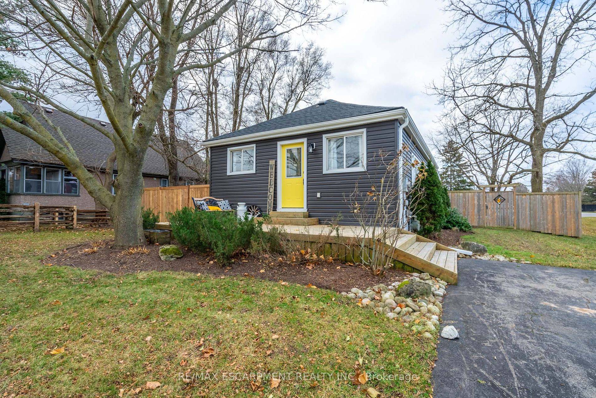 Don't miss out on the opportunity to own a lovely starter home in the coveted village of Carlisle.