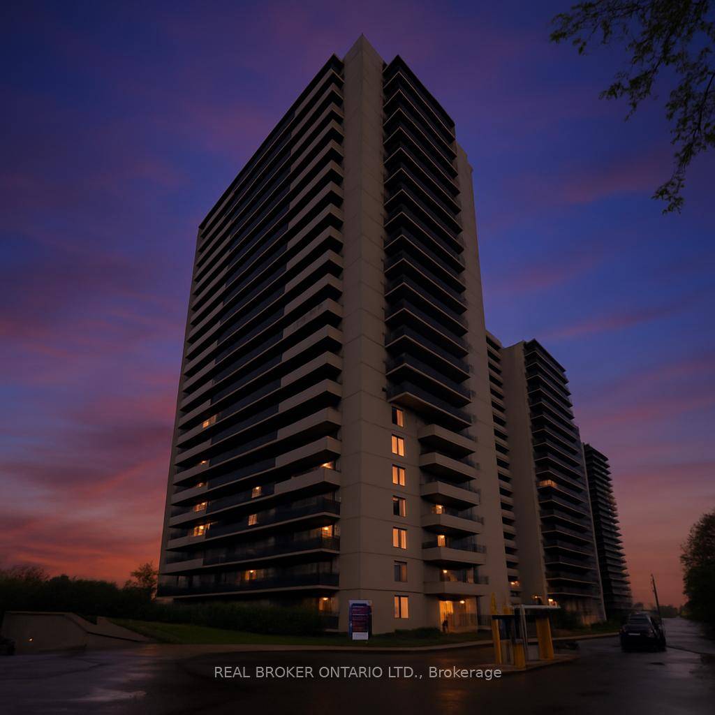 This bright, clean and neutral THREE BEDROOM condo offers ground floor living with TWO BALCONIES and a carpet free space.