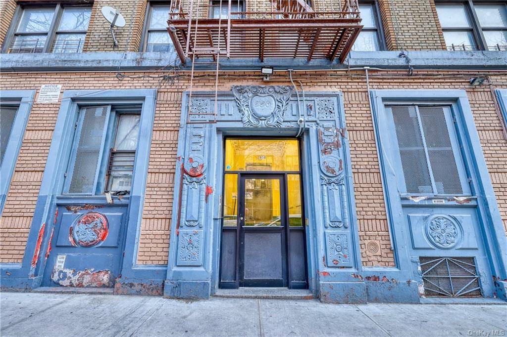 In the Bronx, is a mid rise 4 bedroom co op, with 1, 076 sqft of living area !