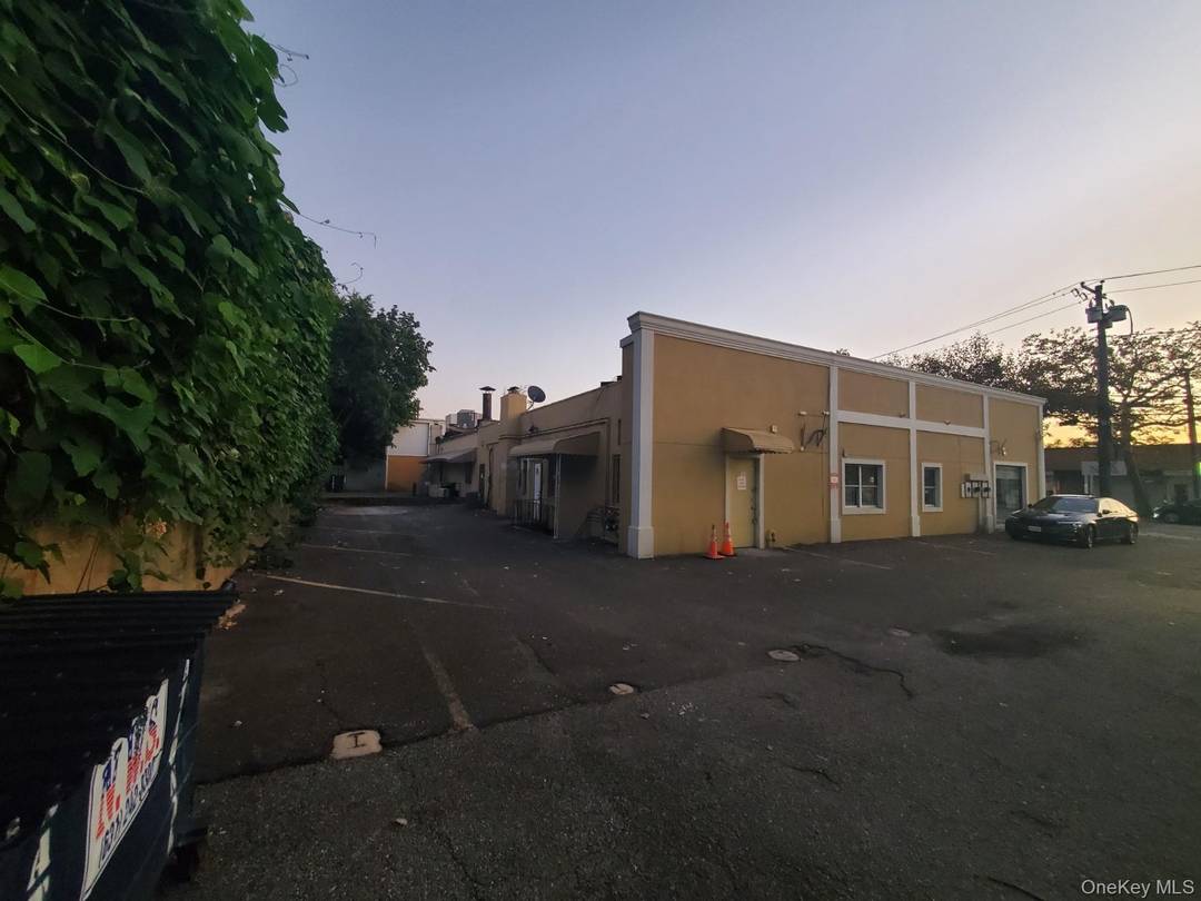 This is a rare opportunity to lease a highly desirable retail space in a thriving location.