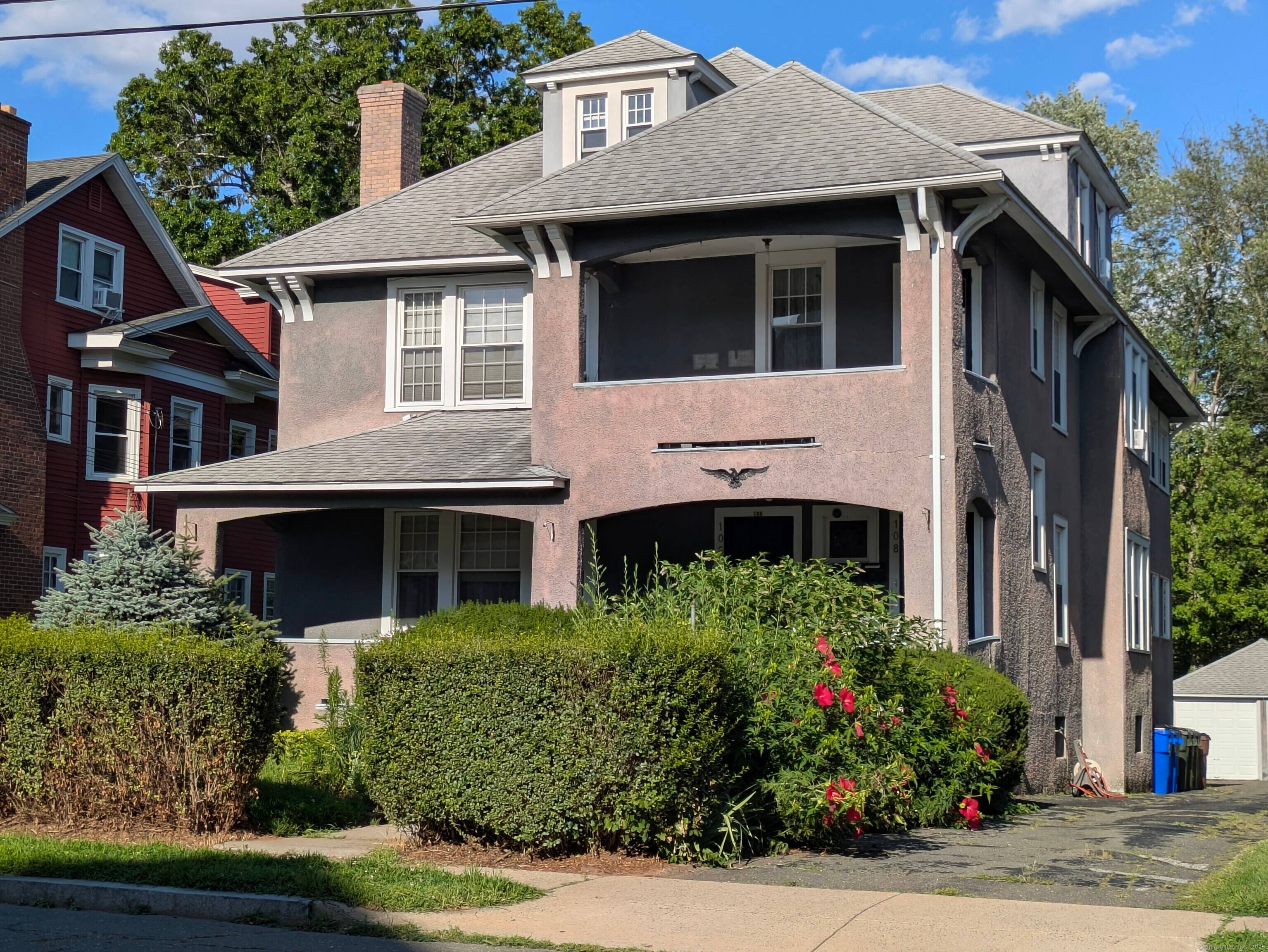 OPPORTUNITY ! 106 108 MAPLEWOOD AVENUE, West Hartford !