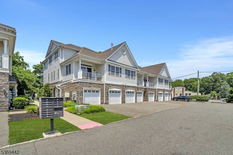 Experience this incredible 2016 built Townhome in highly sought after Lakeland Village community within 30 miles from NYC !