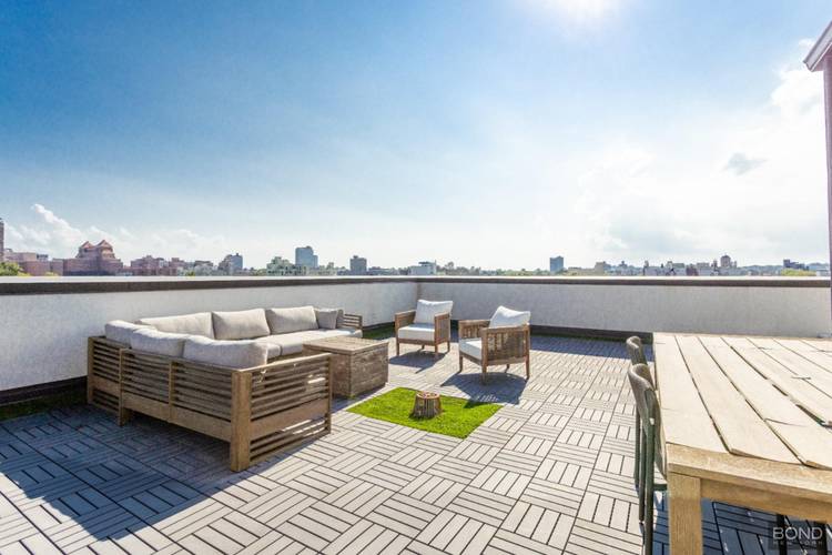 Luxury Crown Heights Penthouse with Huge Private Roof Deck Two Parking SpacesWelcome to this exceptional penthouse residence in the heart of Prime Crown Heights, offering an elevated combination of luxury, ...
