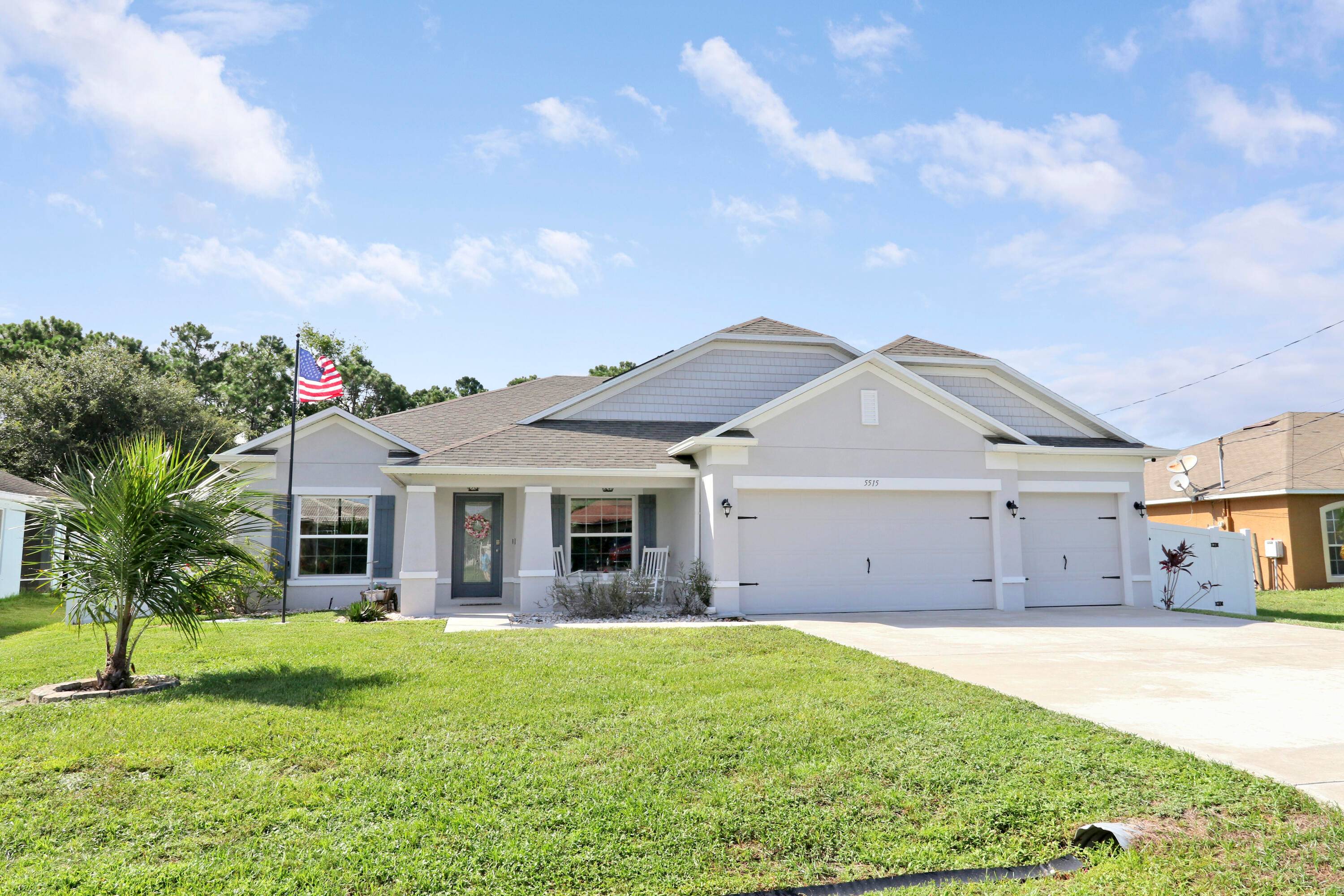 Welcome to this stunning 2020 built home offering the perfect blend of style, space, and functionality.