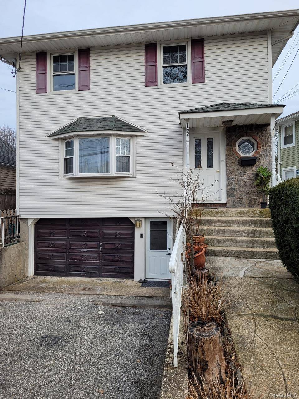 Well Cared For amp ; Renovated, Large 1st Fl Rental In Prime Malverne With Malverne School District.