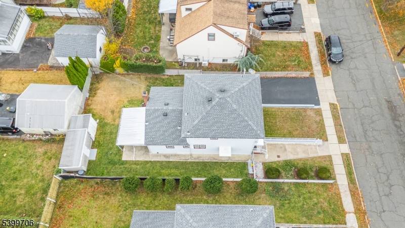 Welcome to this well maintained two family home in Bloomfield featuring three bedrooms and three bathrooms across both units.