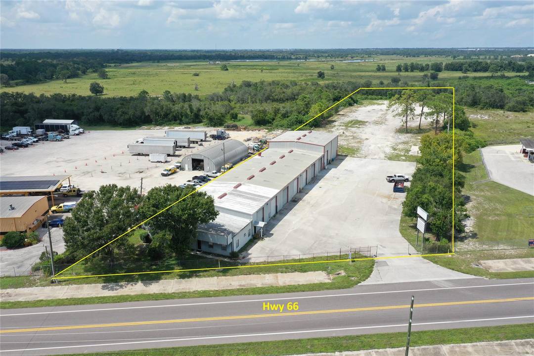 15, 900 SQ FT INDUSTRIAL WAREHOUSE OFFICE SPACE FOR LEASE IN SEBRING Close to Major Intersection US 27 Hwy 66 98 For Easy Distribution !