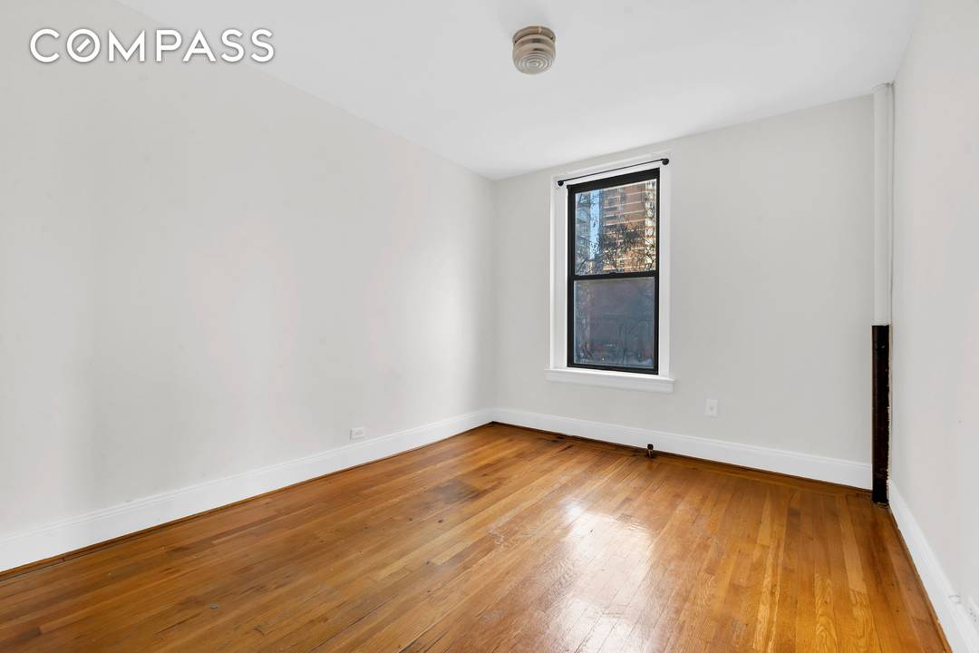 Kips Bay Gem ! This bright one bedroom co op apartment is located on the second floor of a well maintained intimate 36 unit walk up.