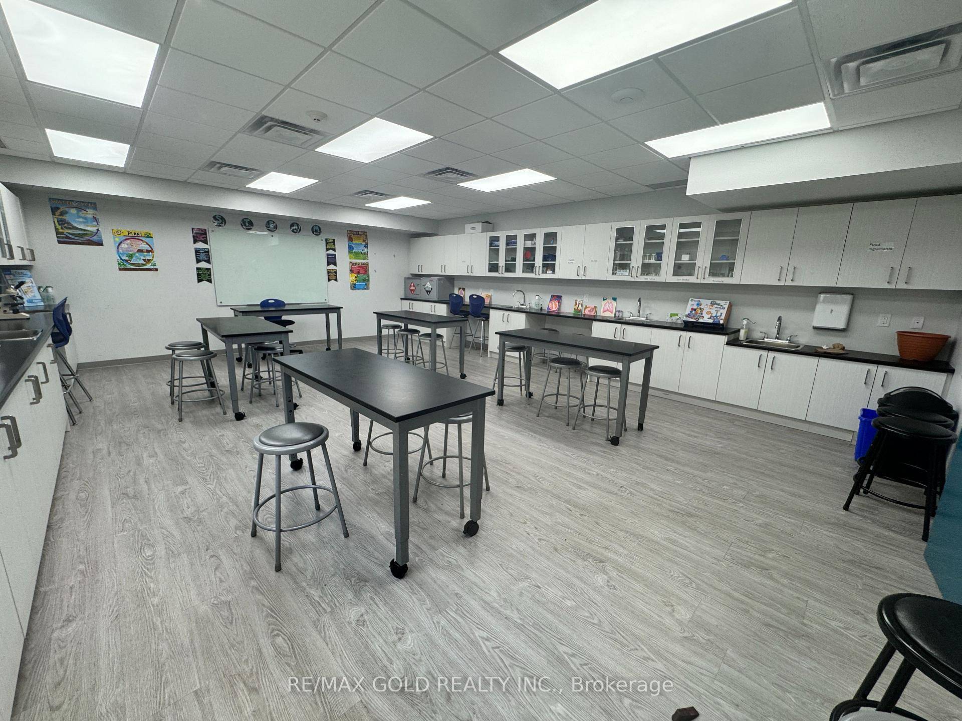 Room for Rent for Tutoring, Coaching, Meeting, Consulting, Mediation, Meditation, Yoga, Fitness, Therapy, Education, Counselling, Robotics etc.