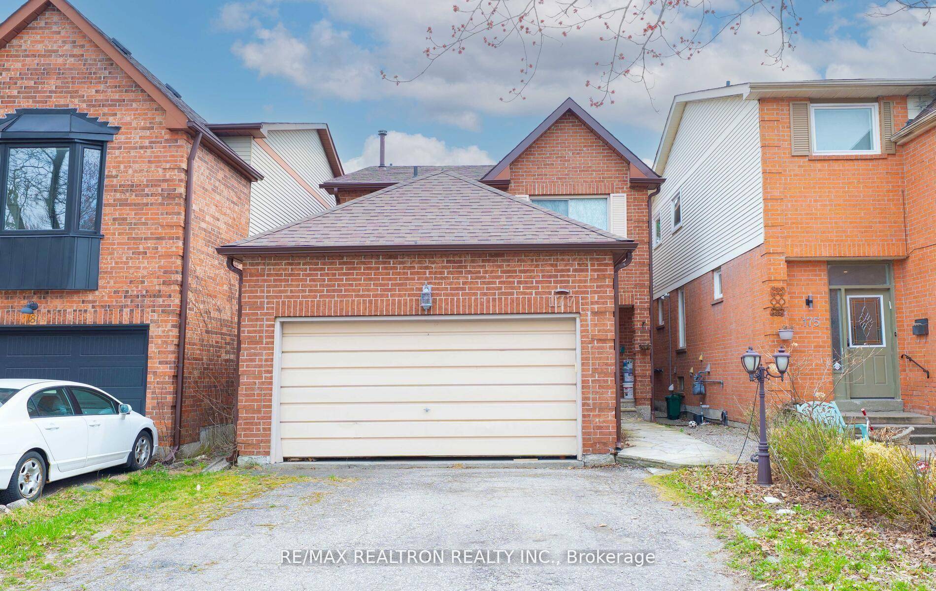 Always in demand North Meadow Cres with Avery large back yard and steps to Parks, Schools, Community Center and Synogogues.