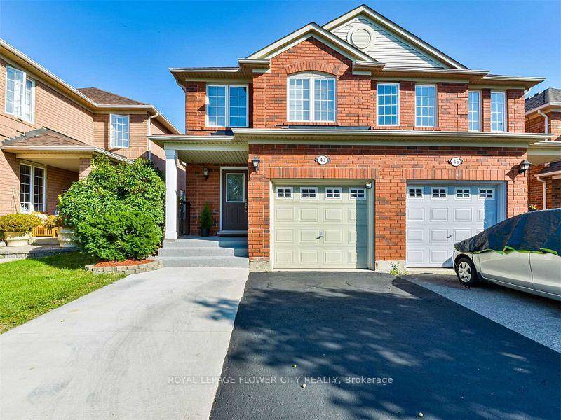 Offered For Lease ! Freshly Painted, Excellent Location, Luxuriously Renovated Stunningly Upgraded, Beautiful Custom Gourmet Kitchen W Granite Counters And Nice S S Appliances, Thousands Spent, Custom Design With Quality ...