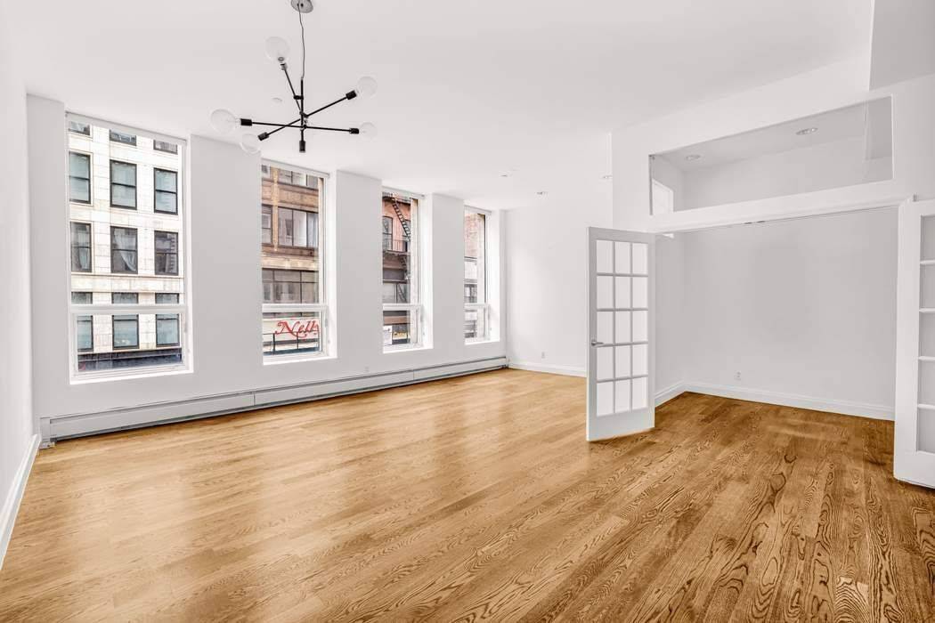 In the heart of Tribeca, this spacious 2 bedroom, 2 bathroom loft offers airy proportions, abundant natural light, and is presented in excellent condition with thoughtful details throughout.