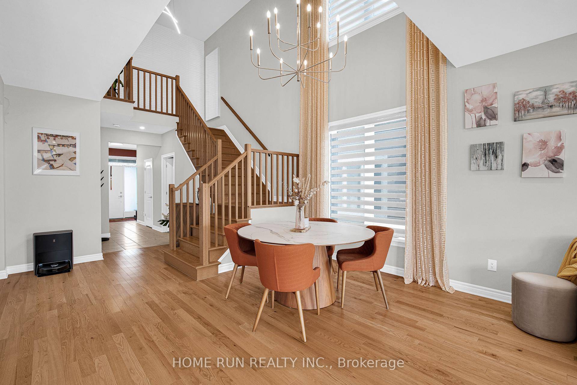 Welcome to this beautiful Baldwin model built by Richcraft, located in the most desirable community in Kanata South !