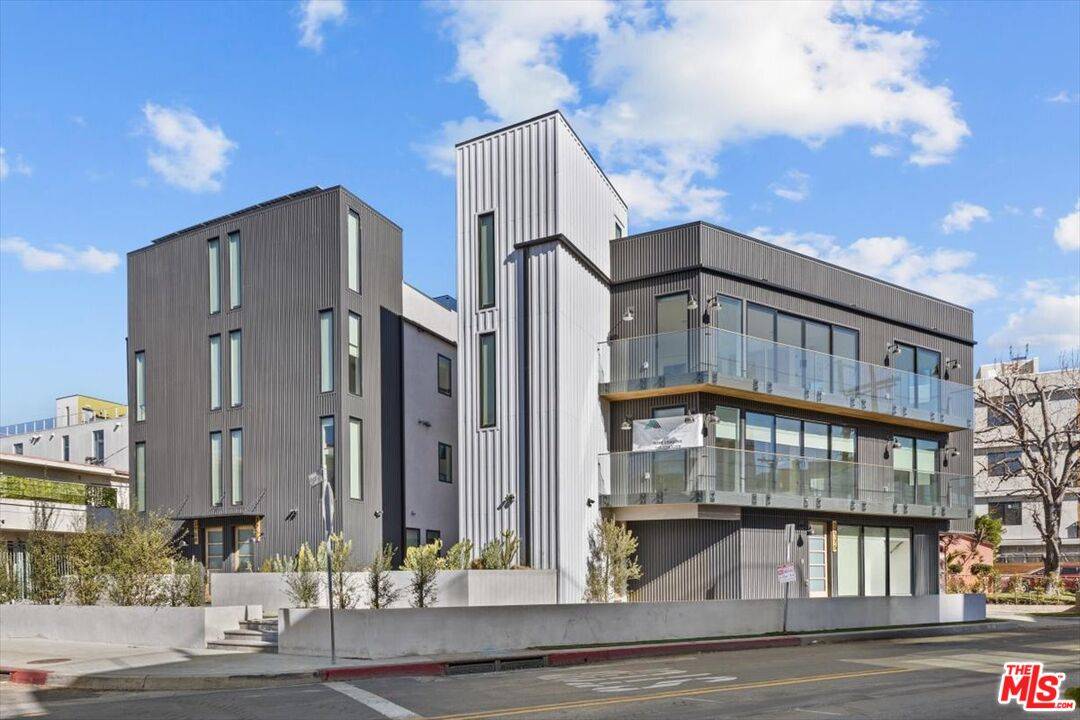 12777   Zanja St 2BR Marina Del Rey La