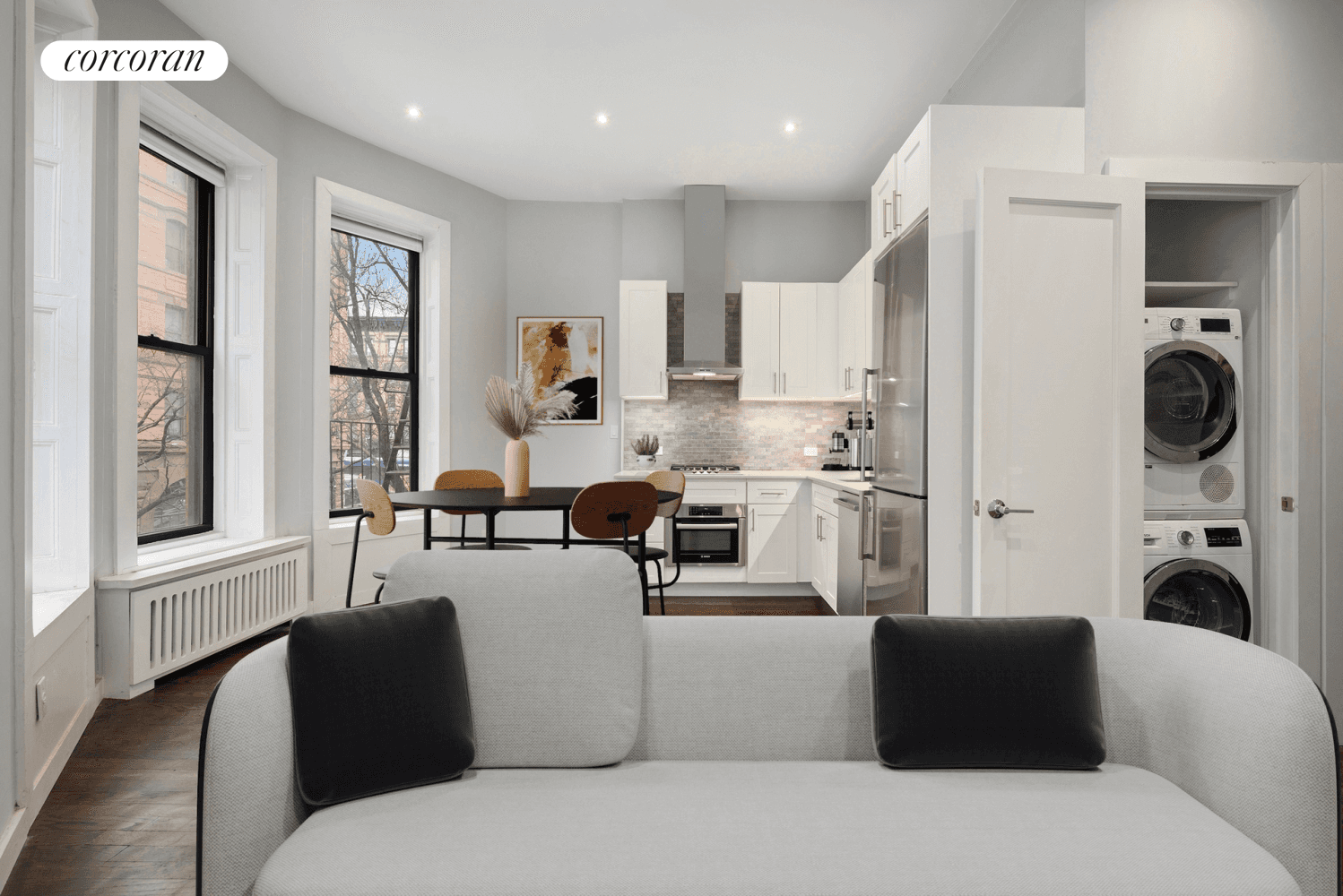 Welcome to your exquisite, newly renovated one bedroom sanctuary nestled in the heart of the Upper West Side.