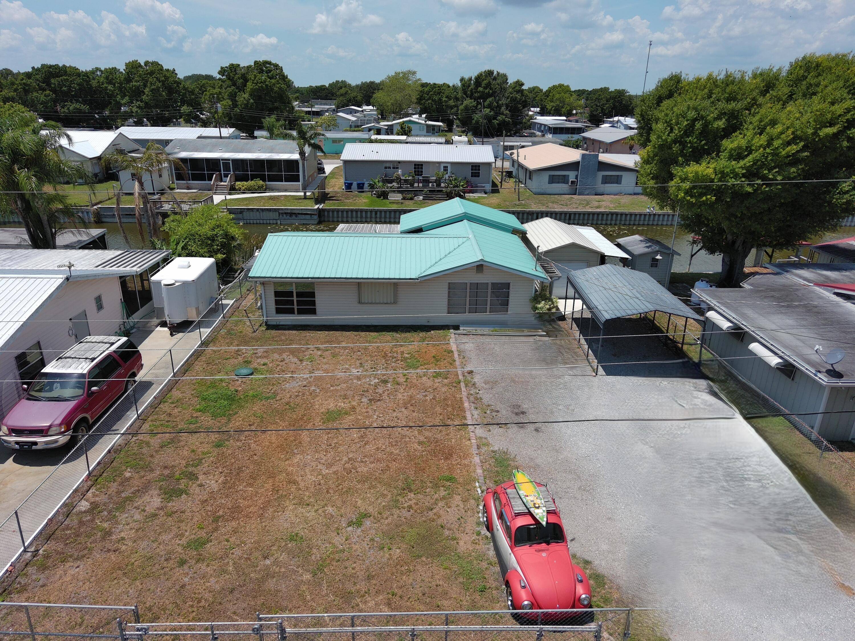 BUCKHEAD RIDGE Waterfront w Lake Okeechobee access.