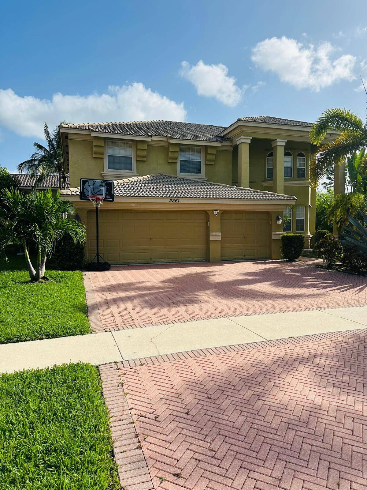 2261 Ridgewood Circle Single Family Palm Beach