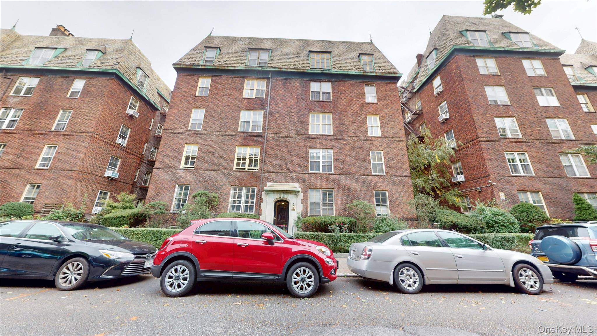 Spacious Prewar Coop in The Chateau Jackson Heights Historic District.