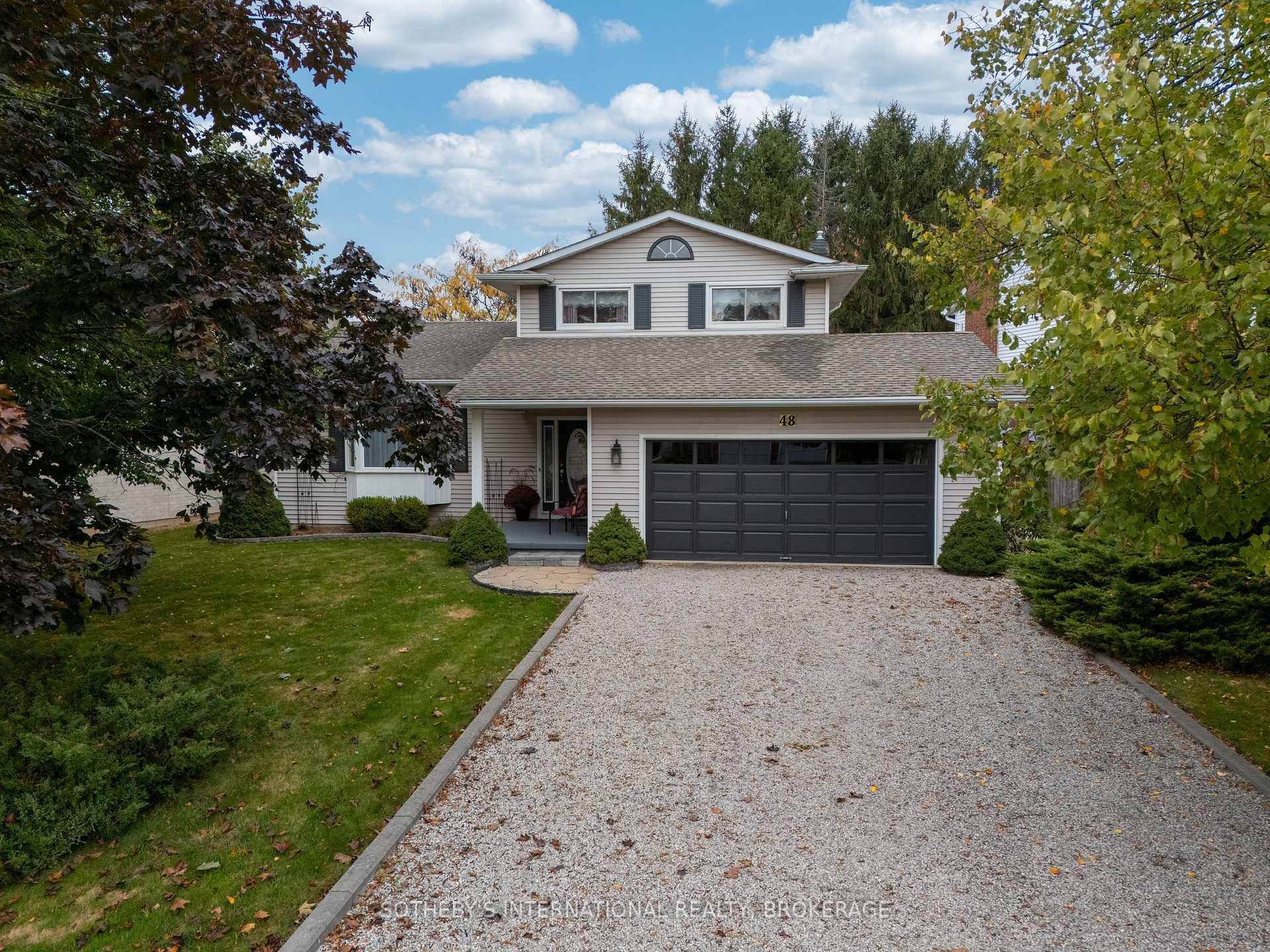 Discover 48 Homestead Drive in the heart of Virgil, Niagara on the Lake just minutes to world class wineries, golf, and the charm of Old Town.