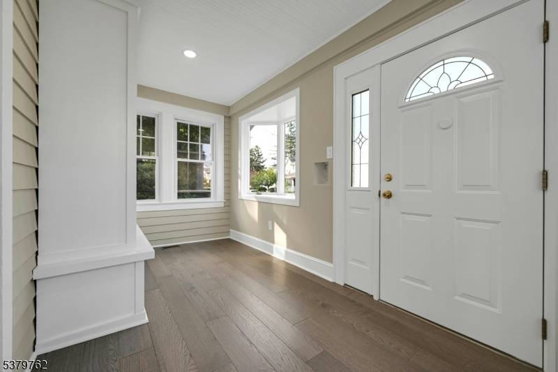 Move right into this beautifully updated 3 bedroom, 1.