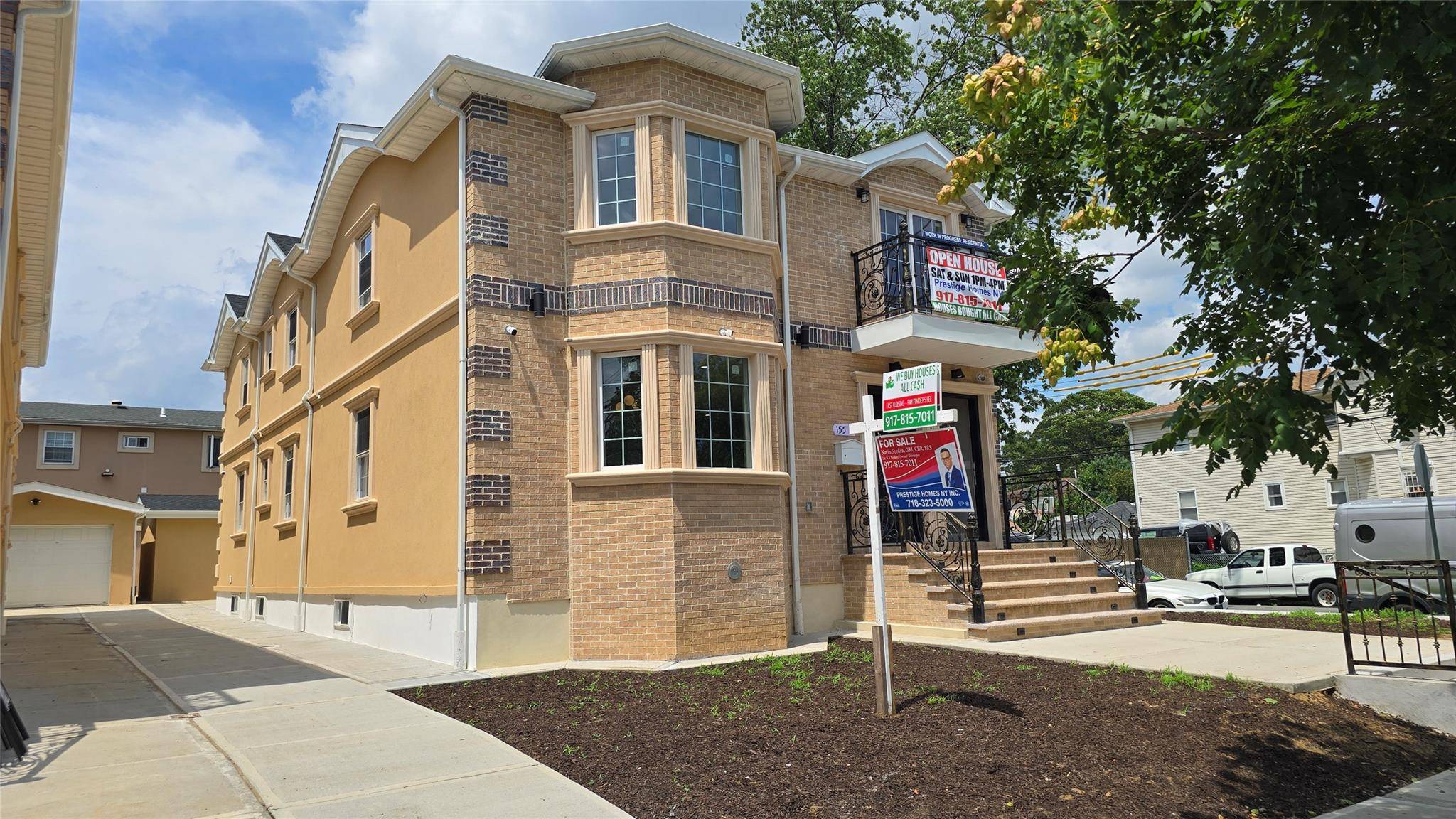 This impressive brand new construction offers an expansive 3, 000 square feet of living space excluding the basement on a desirable 40x110 lot.