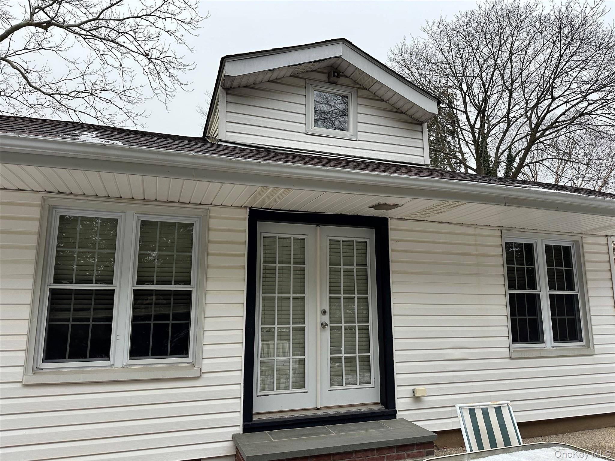 Charming Garden City ranch style home on a large sized property.