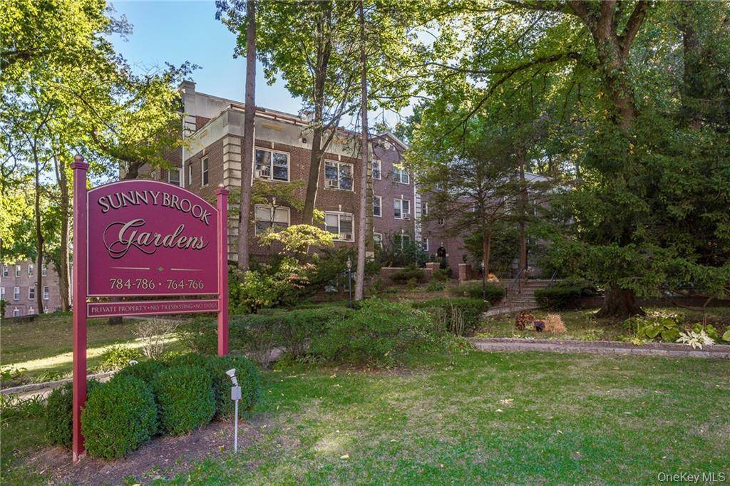 Welcome to Sunnybrook Gardens !