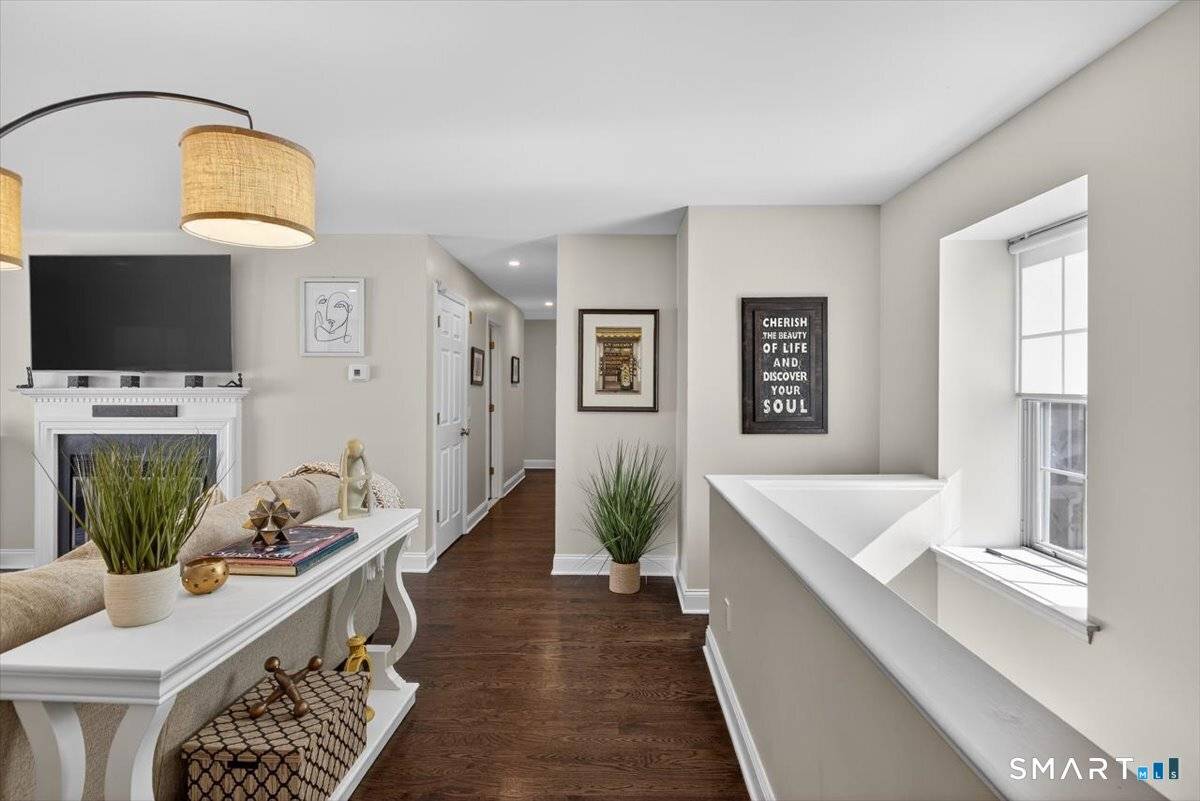 WOW ! WOW ! Completely renovated with exceptional attention to detail, this stunning 2 bedroom condo offers luxurious living in a prime Trumbull location close to shopping, schools, and major ...