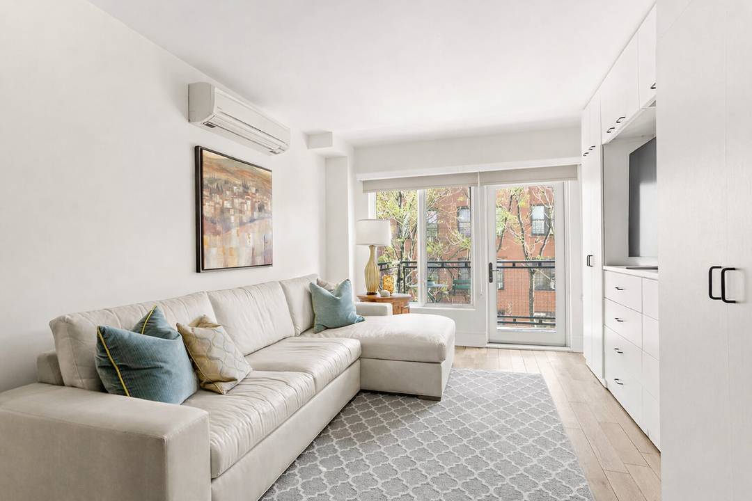 Closing credit of up to 7, 500 offered by specific lenders.