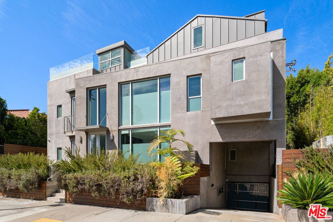 2009 Montana Ave 5BR Santa Monica La