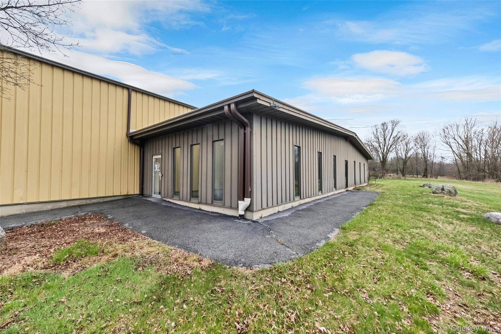 This 22, 000 sq. ft. industrial building is situated on 2.
