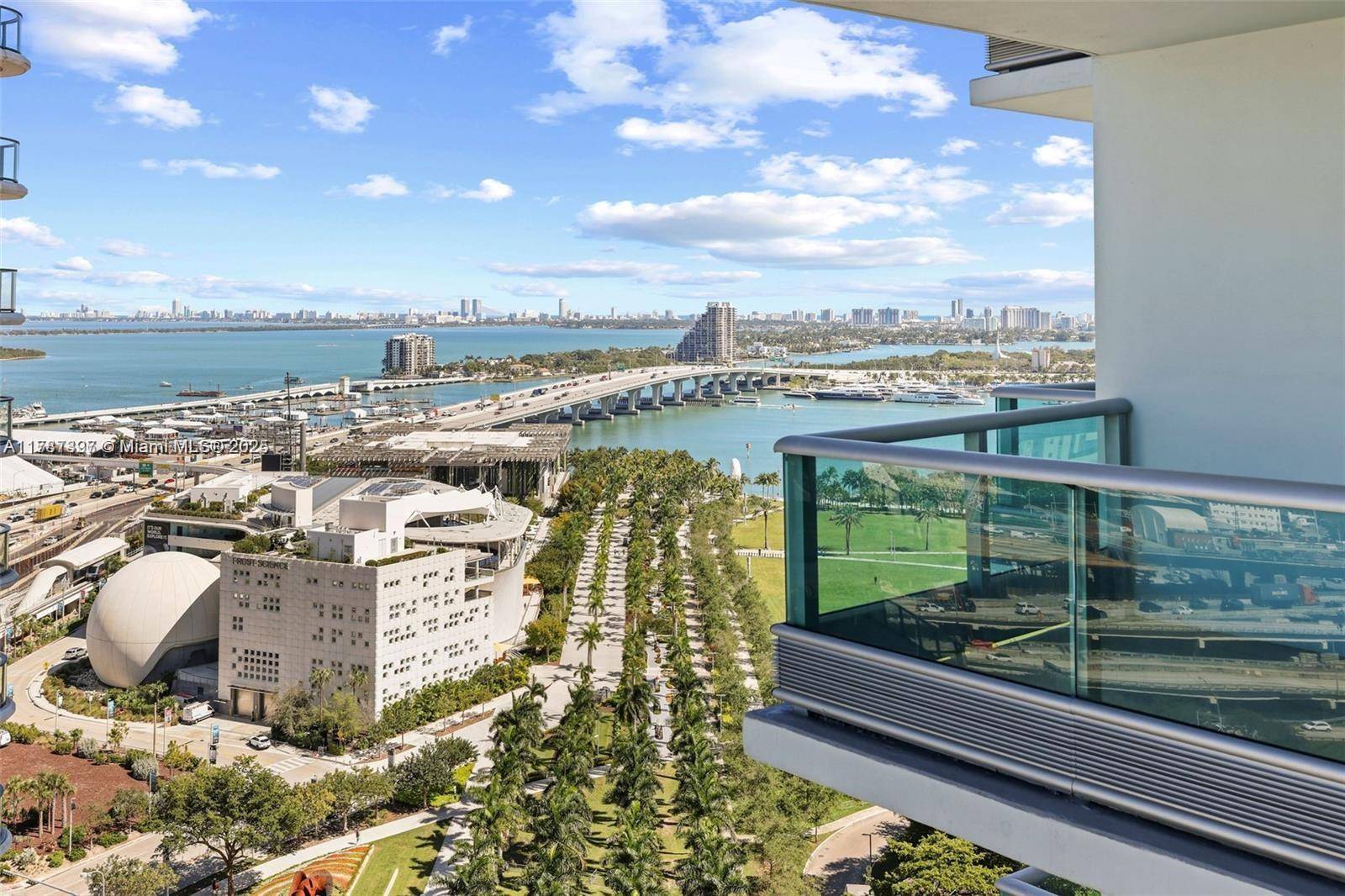 FULLY FURNISHED SPACIOUS ONE BEDROOM PLUS DEN WITH GORGEOUS BAY AND CITY VIEWS, 2 LARGE BALCONIES, 2 FULL BATHROOMS, AND 1 ASSIGNED PARKING SPACE.