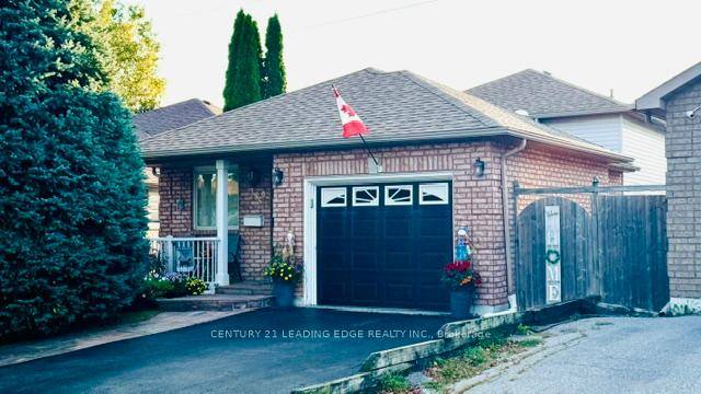 Lovingly cared for by its original owners, this spacious 4 level back split is ready for its next chapter.