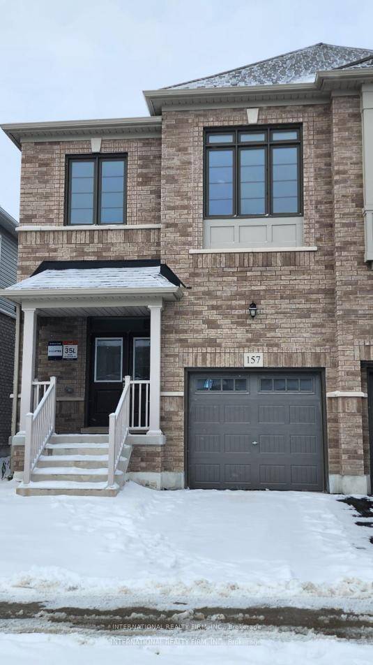 A Spacious And Open Floor Plan, Home Features 4 Good Size Bedrooms, 3 Washrooms.