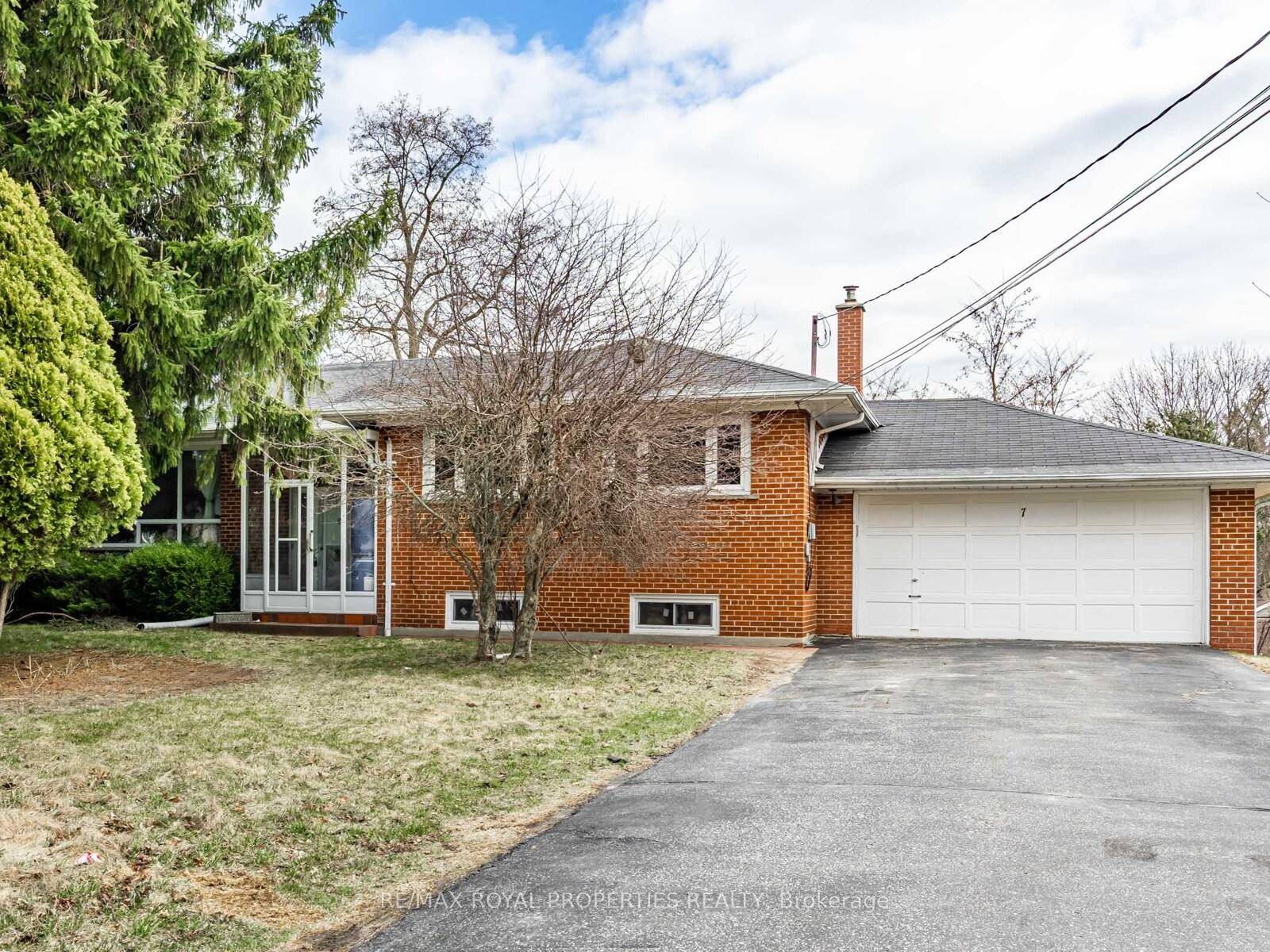 Don't Miss This Opportunity To Own This Gem !