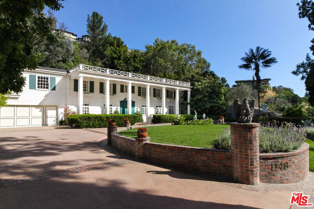 1148  COLDWATER CANYON DR 6BR Beverly Hills Post Office | B.H.P.O. La