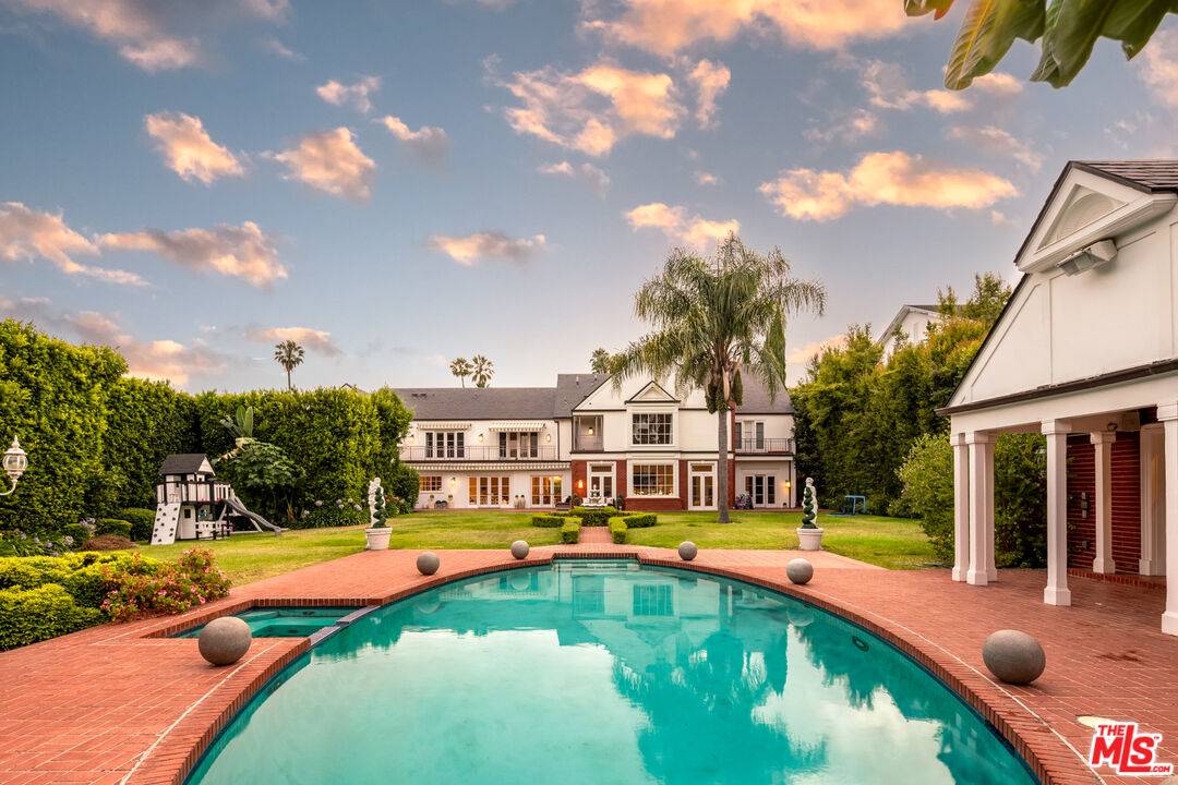 804  N Rodeo Dr 6BR Beverly Hills Post Office | B.H.P.O. La
